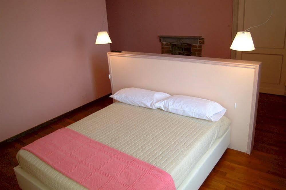 Dimora Castello Dei Conti Bed & Breakfast Trinita  Exterior photo